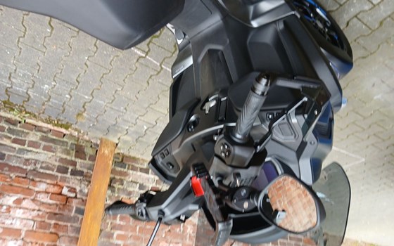 Gebrauchtmotorrad Piaggio MP3 400 Sport - Bild 4