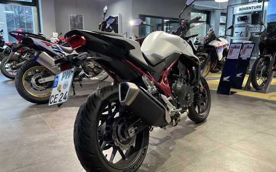 Gebrauchtmotorrad Honda CB750 Hornet - Bild 3