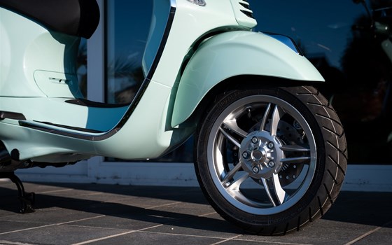 Neufahrzeug Vespa Primavera 125 - Bild 2