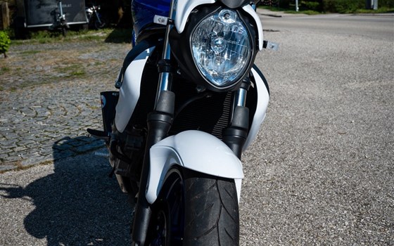 Gebrauchtmotorrad Suzuki SFV 650 Gladius - Bild 4