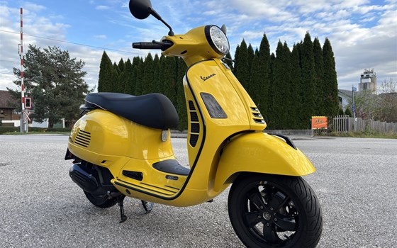 Gebrauchtmotorrad Vespa GTS 125 Super - Bild 1