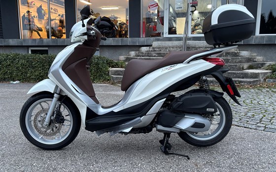Gebrauchtmotorrad Piaggio Medley 125 - Bild 2