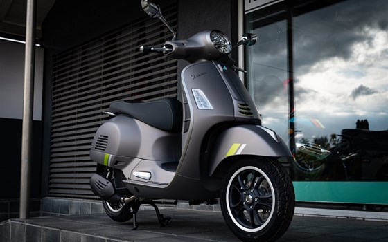 Neufahrzeug Vespa GTS 310 SuperTech - Bild 1
