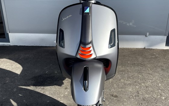Neufahrzeug Vespa GTS 310 SuperSport - Bild 11