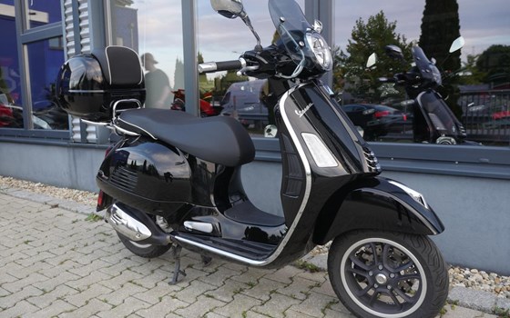 Gebrauchtmotorrad Vespa GTS 300 Super - Bild 3