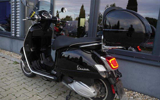 Gebrauchtmotorrad Vespa GTS 300 Super - Bild 6