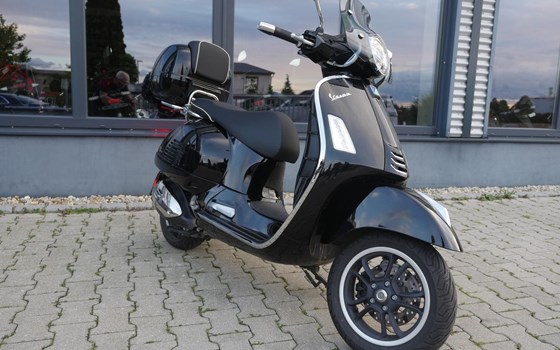 Gebrauchtmotorrad Vespa GTS 300 Super - Bild 7
