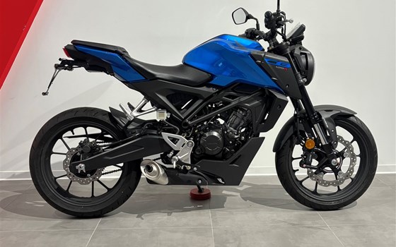 Gebrauchtmotorrad Honda CB125R - Bild 1