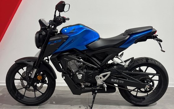 Gebrauchtmotorrad Honda CB125R - Bild 5