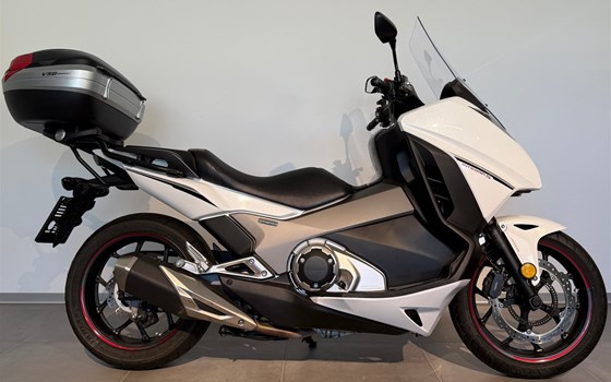 Gebrauchtmotorrad Honda Integra - Bild 6