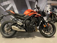 Triumph Street Triple 765 R A2