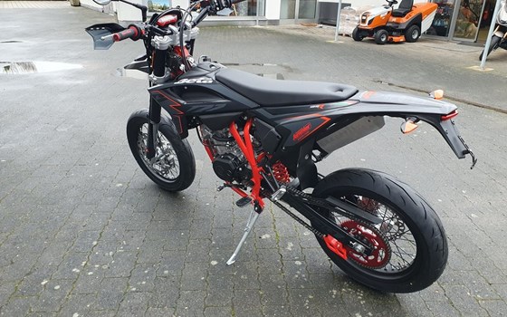 Neufahrzeug Beta RR 125 4T SM - Bild 11