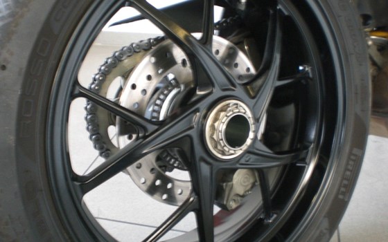 Gebrauchtmotorrad Ducati Streetfighter V4 - Bild 12