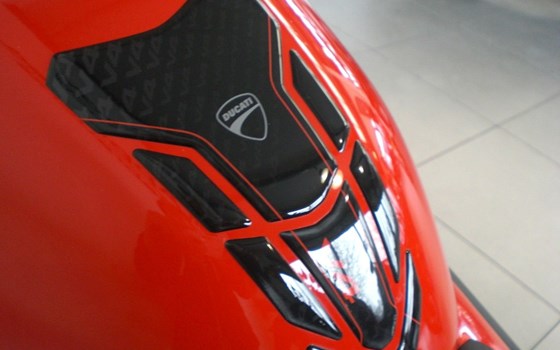 Gebrauchtmotorrad Ducati Streetfighter V4 - Bild 17