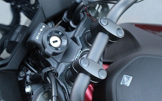 Gebrauchtmotorrad Honda CB750 Hornet - Bild 9