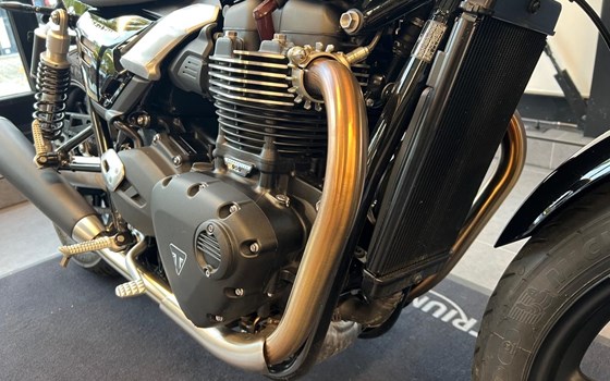 Gebrauchtmotorrad Triumph Speed Twin 900 - Bild 13
