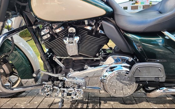 Gebrauchtmotorrad Harley-Davidson Electra Glide Ultra Classic FLHTCU - Bild 11