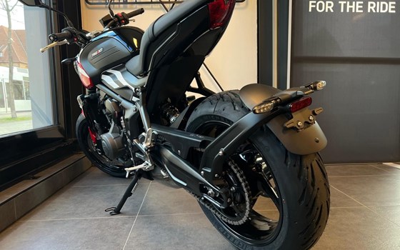 Gebrauchtmotorrad Triumph Trident 660 - Bild 9