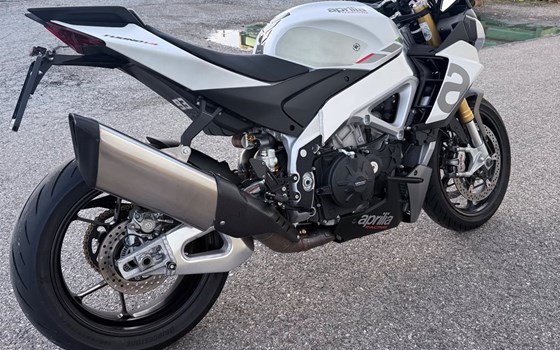 Gebrauchtmotorrad Aprilia Tuono V4 1100 - Bild 2