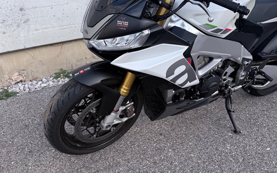 Gebrauchtmotorrad Aprilia Tuono V4 1100 - Bild 3