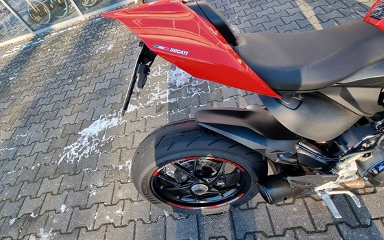 Gebrauchtmotorrad Ducati Streetfighter V2 - Bild 13