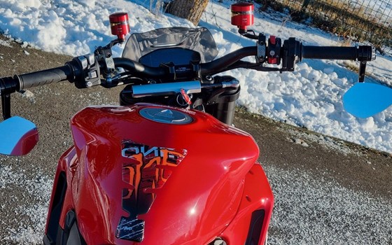 Gebrauchtmotorrad Ducati Streetfighter V2 - Bild 5