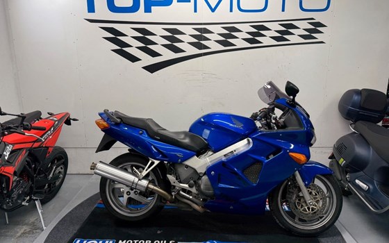 Gebrauchtmotorrad Honda VFR 800 F - Bild 1