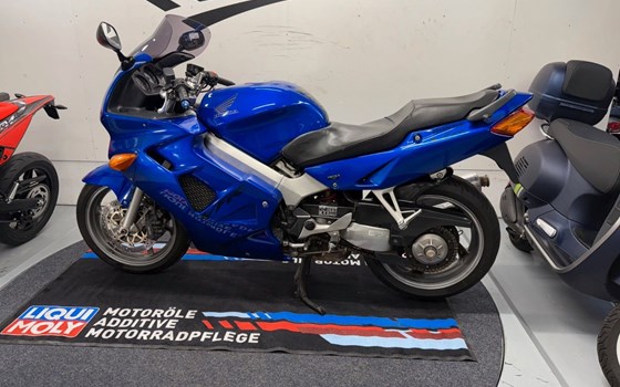 Gebrauchtmotorrad Honda VFR 800 F - Bild 4