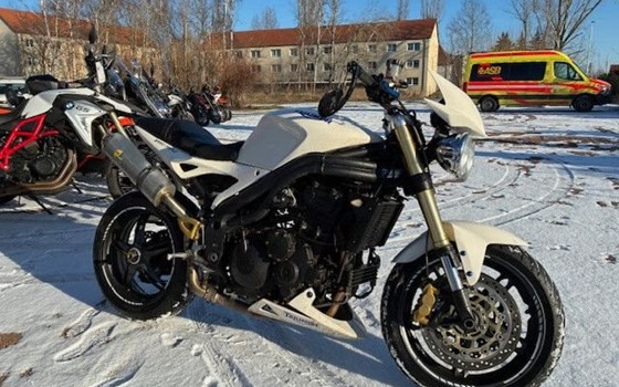 Gebrauchtmotorrad Triumph Speed Triple 1050 - Bild 2