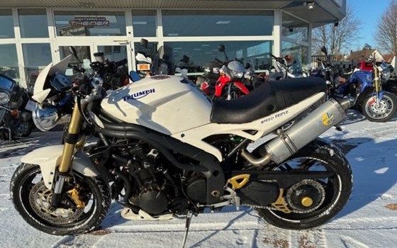 Gebrauchtmotorrad Triumph Speed Triple 1050 - Bild 4