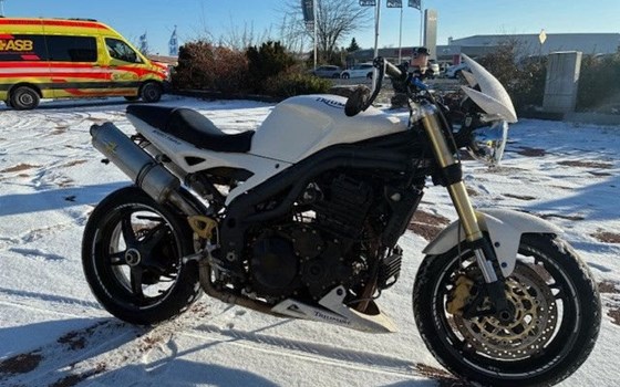 Gebrauchtmotorrad Triumph Speed Triple 1050 - Bild 6