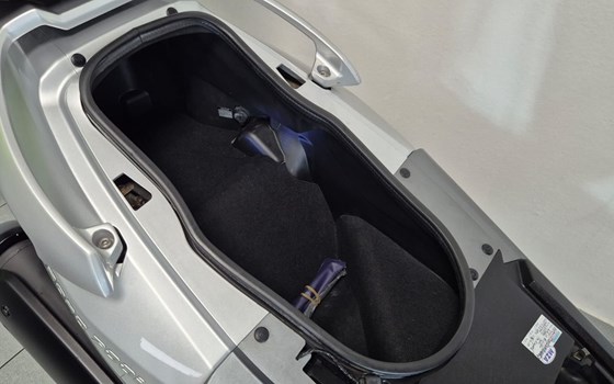 Gebrauchtmotorrad Kymco Myroad 700i - Bild 5