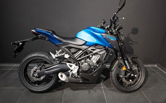 Gebrauchtmotorrad Honda CB125R - Bild 1