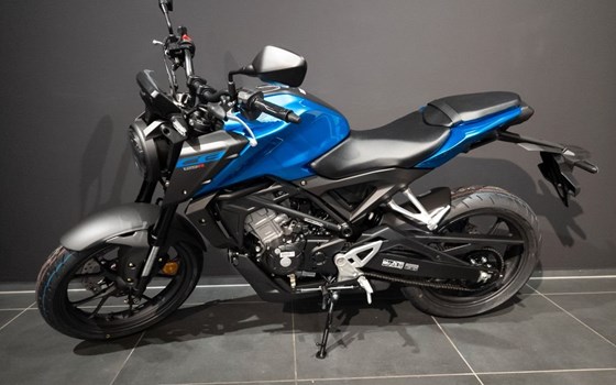 Gebrauchtmotorrad Honda CB125R - Bild 2