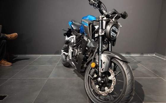 Gebrauchtmotorrad Honda CB125R - Bild 4