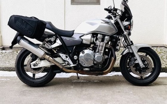 Gebrauchtmotorrad Honda CB 1300 - Bild 1