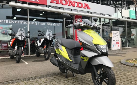 Gebrauchtmotorrad Suzuki Avenis 125 - Bild 1