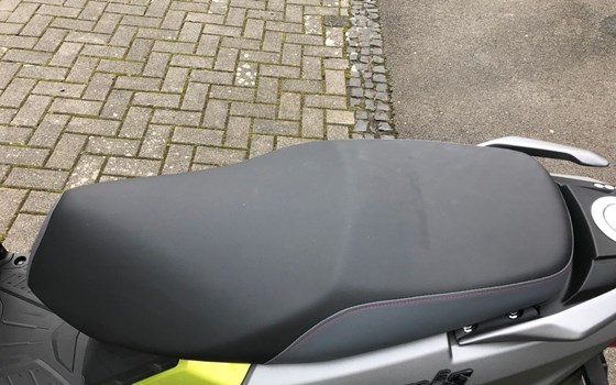 Gebrauchtmotorrad Suzuki Avenis 125 - Bild 10