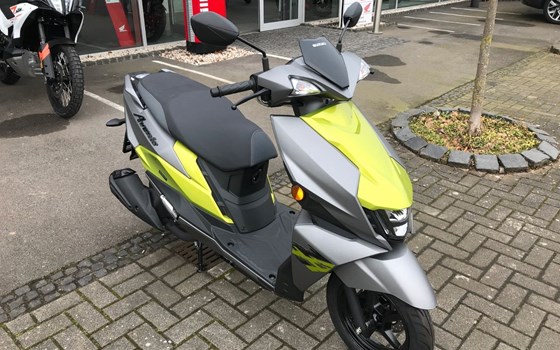 Gebrauchtmotorrad Suzuki Avenis 125 - Bild 2