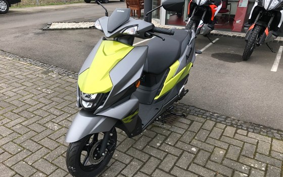Gebrauchtmotorrad Suzuki Avenis 125 - Bild 8
