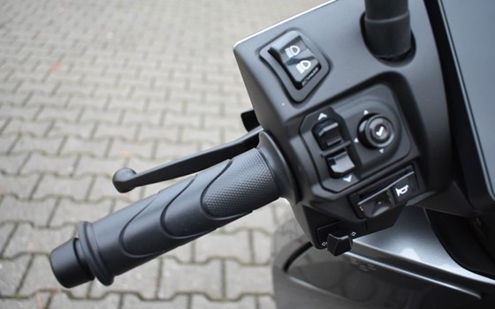 Gebrauchtmotorrad Honda CUV e: - Bild 8