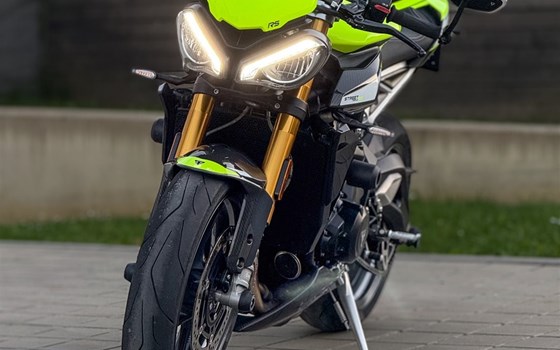 Gebrauchtmotorrad Triumph Street Triple 765 Moto2 Edition - Bild 1