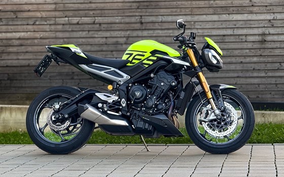 Gebrauchtmotorrad Triumph Street Triple 765 Moto2 Edition - Bild 2