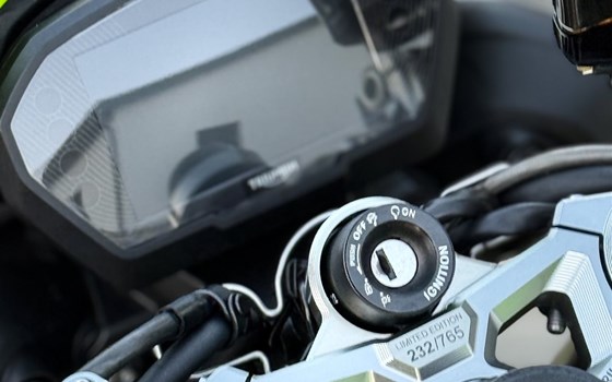 Gebrauchtmotorrad Triumph Street Triple 765 Moto2 Edition - Bild 7