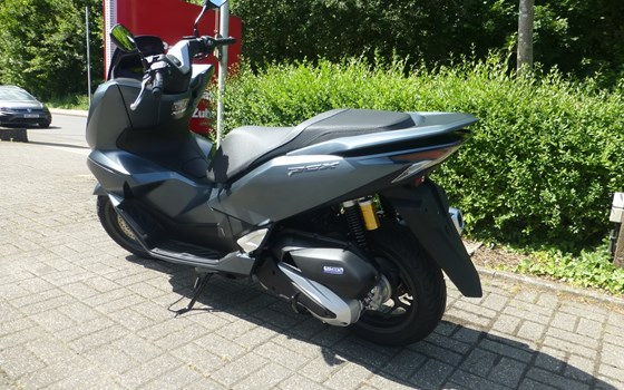 Gebrauchtmotorrad Honda PCX125 DX - Bild 4