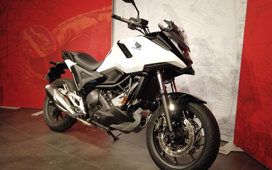 Gebrauchtmotorrad Honda NC750X DCT - Bild 2