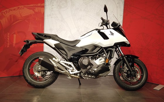 Gebrauchtmotorrad Honda NC750X DCT - Bild 1