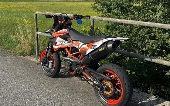 Gebrauchtmotorrad KTM 690 SMC R - Bild 1