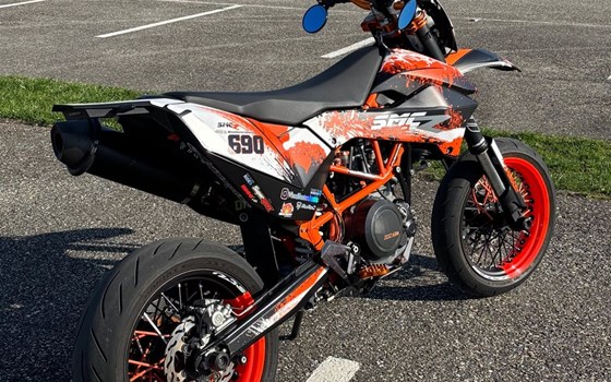 Gebrauchtmotorrad KTM 690 SMC R - Bild 3