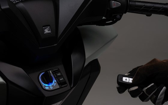 Gebrauchtmotorrad Honda Forza 125 - Bild 22